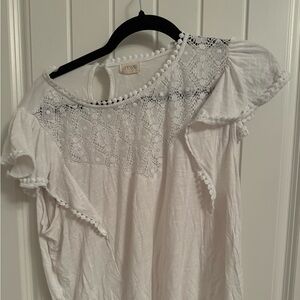 White top by Greige size XL Made in China
